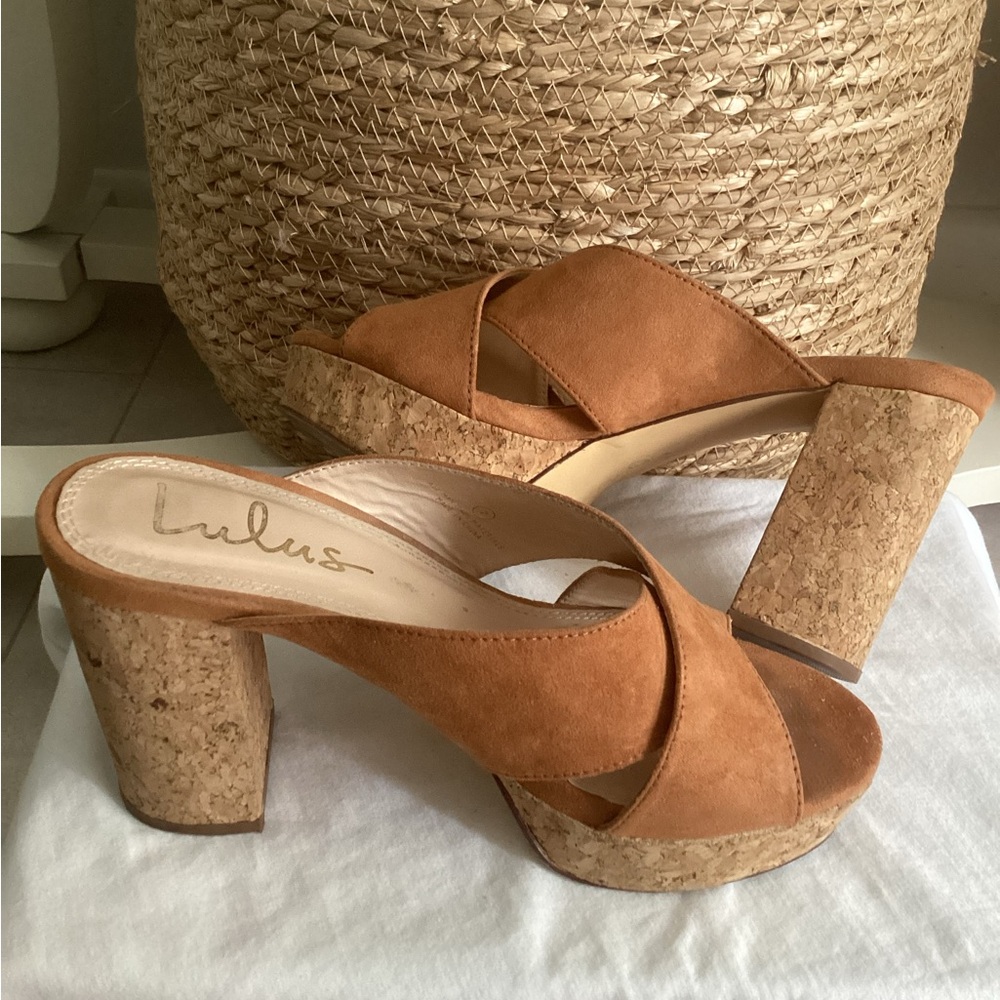 LULUS platform sandals Sz 7 cork heel suede crisscross camel
